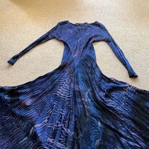 Blue velvet burn out   Size 6-8. Carter and Terry design